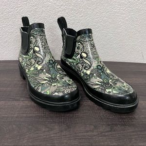 Sakroots Winter \u0026 Rain Boots for Women 